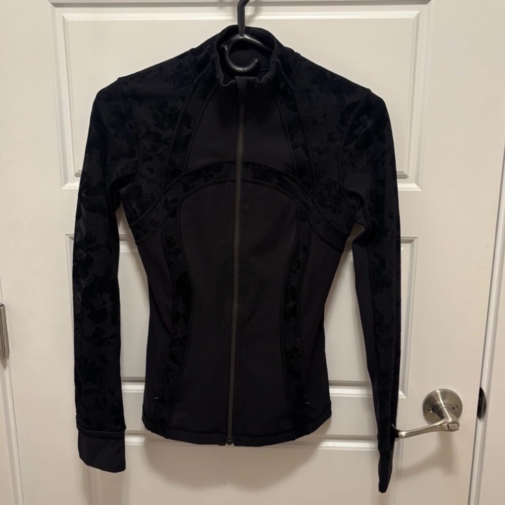 Lululemon Define Jacket - Picture 3 of 7